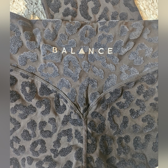 Balance Athletica Lux Panther Legging Small - Picture 2 of 5